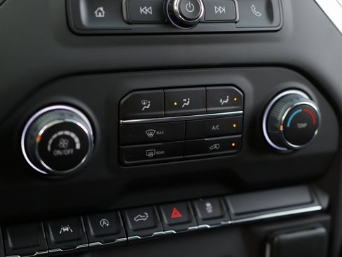 New 2025 Chevrolet Silverado 1500 Custom image 16