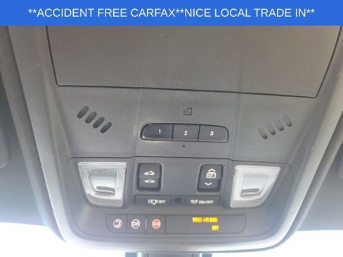 Used 2018 Cadillac XT5 Luxury image 36