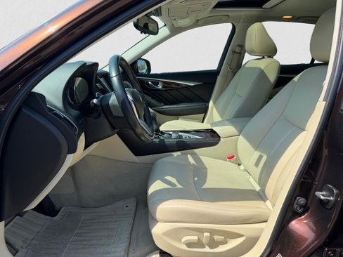 Used 2019 INFINITI Q50 Luxe w/ Essential Package (3.0T Luxe) image 10