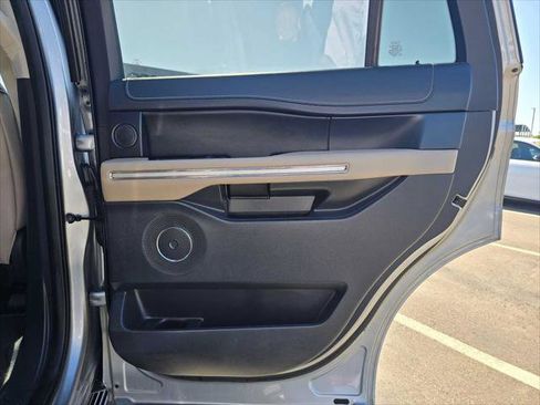 Used 2024 Ford Expedition Limited RWD image 13