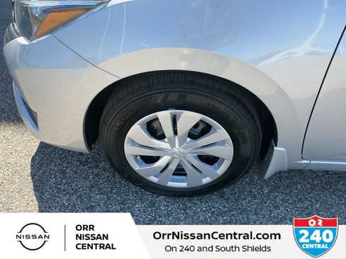 Used 2025 Nissan Versa S w/ Trunk Package FWD image 9