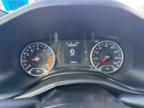 Used 2021 Jeep Renegade Sport image 33