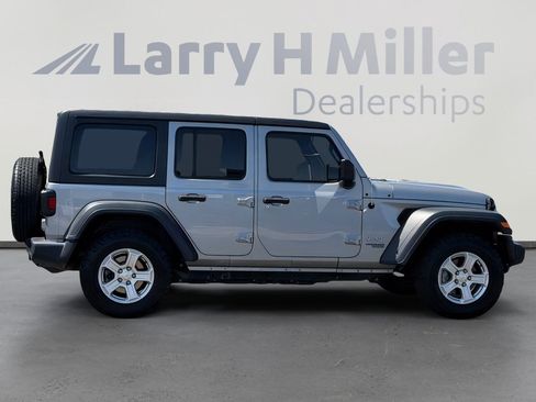 Used 2020 Jeep Wrangler Unlimited Sport S AWD/4WD image 7