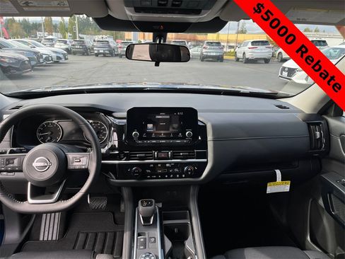 New 2025 Nissan Pathfinder SV w/ SV Premium Package image 20