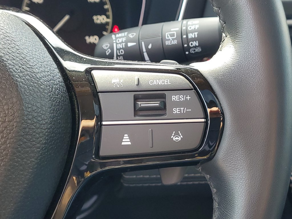 Certified 2025 Honda Pilot Touring image 25