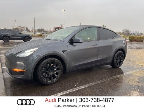 Used 2022 Tesla Model Y Long Range AWD/4WD image 1