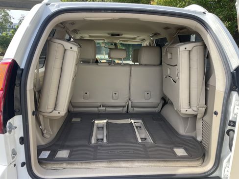 Used 2004 Lexus GX 470 image 16