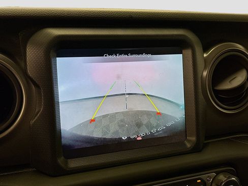 Used 2023 Jeep Wrangler Unlimited w/ Sun & Screen Package AWD/4WD image 23