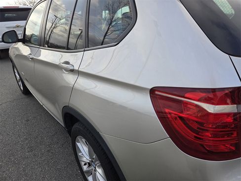 Used 2017 BMW X3 xDrive28i image 6