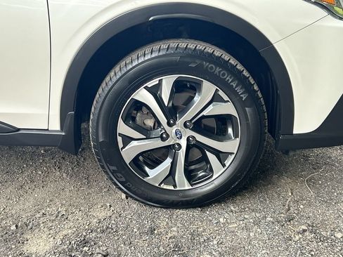 Certified 2022 Subaru Outback Limited AWD/4WD image 13