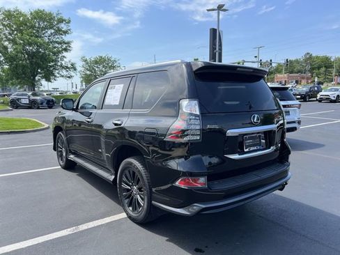 Used 2023 Lexus GX 460 Premium w/ Accessory Package AWD/4WD image 5