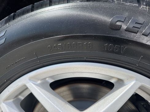 Used 2022 Ford Edge SEL w/ Convenience Package image 28