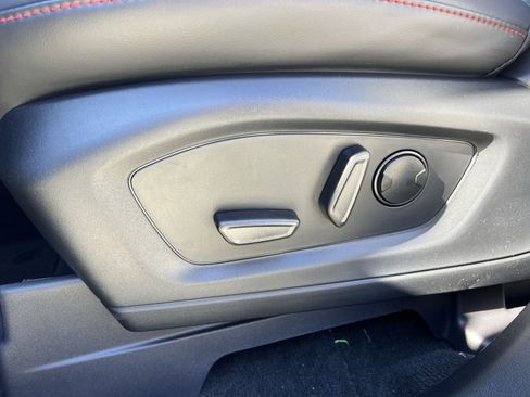 New 2026 Ford Explorer ST-Line w/ ST-Line Street Pack image 14