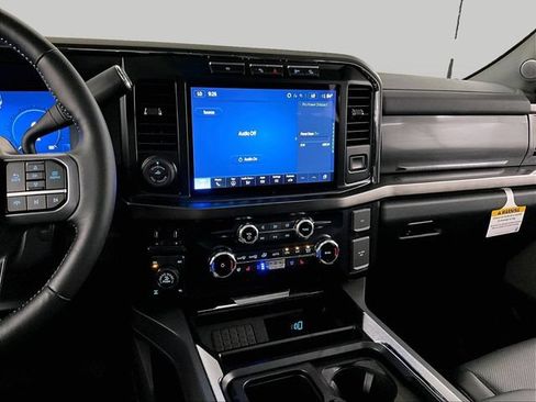 Used 2024 Ford F250 Lariat w/ Lariat Ultimate Package AWD/4WD image 6