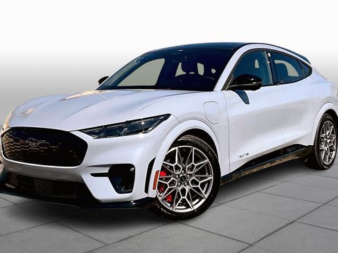 Used 2025 Ford Mustang Mach-E GT image 34