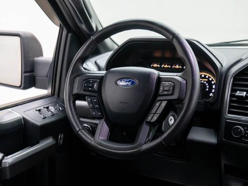 Used 2020 Ford F150 XLT w/ Equipment Group 302A Luxury image 11