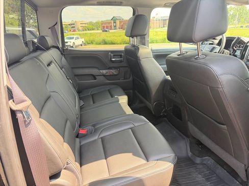 Used 2017 Chevrolet Silverado 1500 LTZ Z71 w/ Realtree Edition AWD/4WD image 22