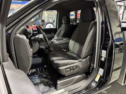 Used 2022 Chevrolet Silverado 2500 LT w/ Convenience Package image 24