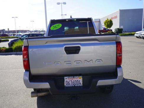 Used 2025 Toyota Tacoma SR5 image 10