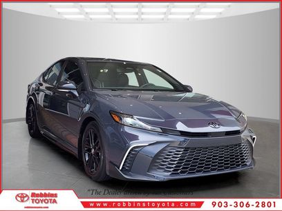 Used 2025 Toyota Camry SE w/ Multimedia Upgrade Package