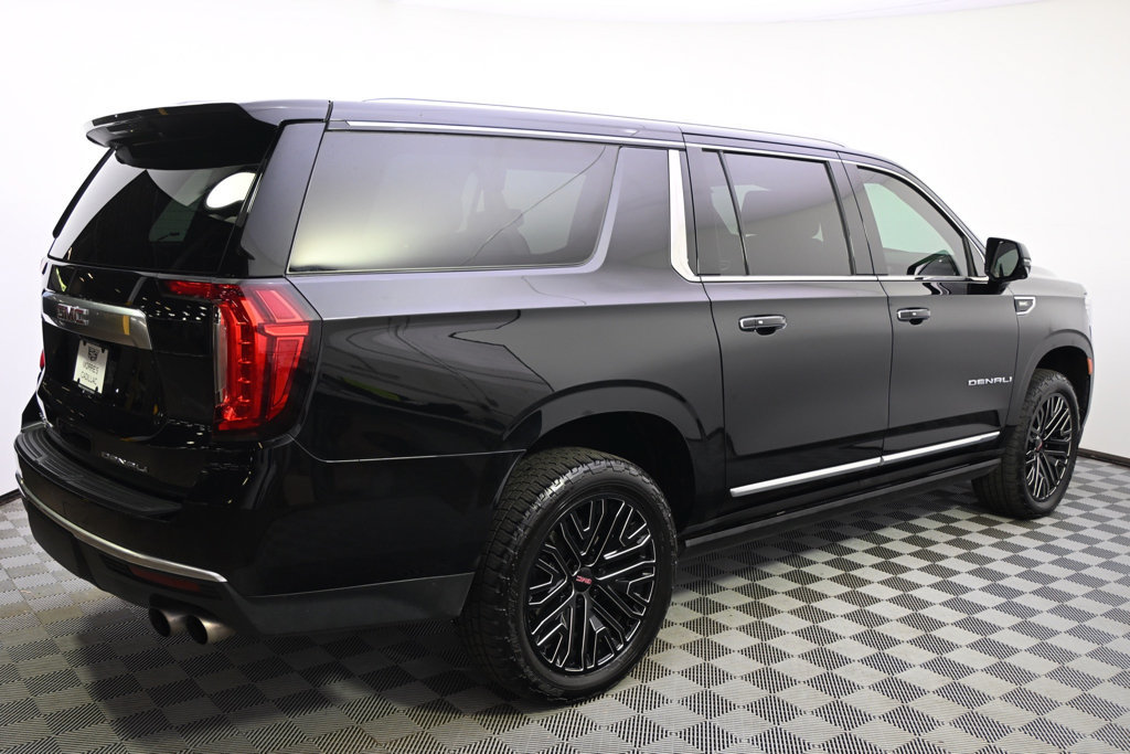 Used 2021 GMC Yukon XL Denali w/ Denali Ultimate Package AWD/4WD image 7