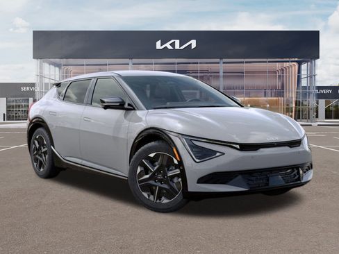 New 2025 Kia EV6 Wind image 8