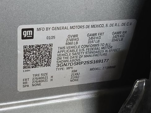 Used 2025 Chevrolet Equinox EV RS image 33