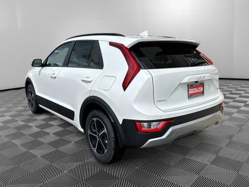 New 2026 Kia Niro EX FWD image 6