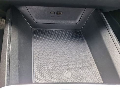 Used 2025 Chevrolet Equinox LT w/ Convenience Package II FWD image 17