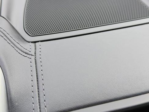 Used 2015 Porsche Cayenne Turbo image 38