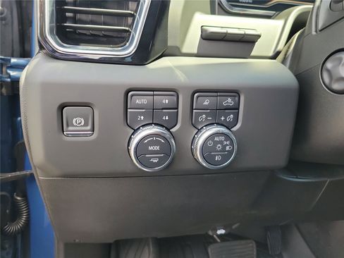 Used 2025 GMC Sierra 1500 Denali w/ Denali Reserve Package AWD/4WD image 22