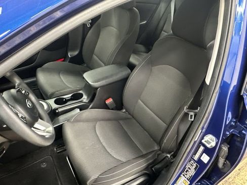 Used 2019 Kia Forte LXS image 14