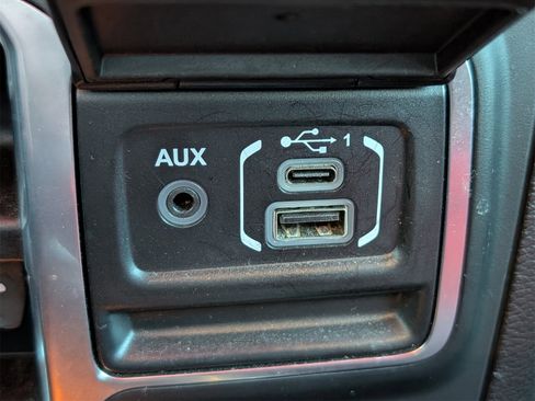 Used 2019 Jeep Wrangler Unlimited Sport S image 19