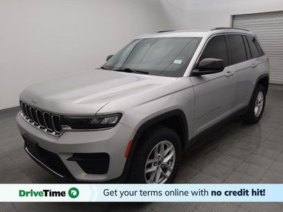 Used 2023 Jeep Grand Cherokee Laredo