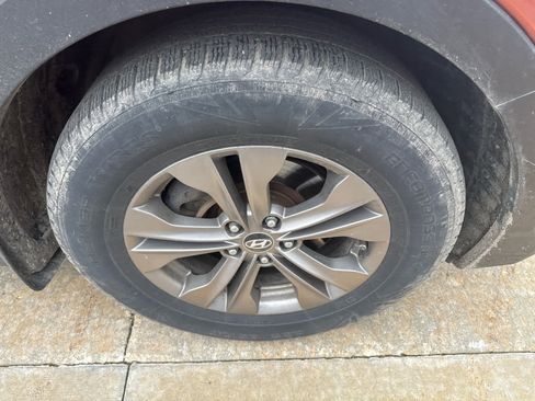 Used 2013 Hyundai Santa Fe Sport image 8