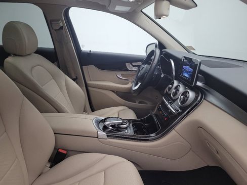 Used 2017 Mercedes-Benz GLC 300 4MATIC w/ Premium 1 Package image 21