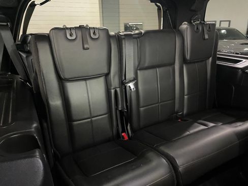 Used 2014 Lincoln Navigator 4WD image 30