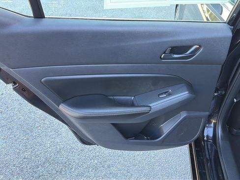 Used 2025 Nissan Altima 2.5 SV FWD image 17