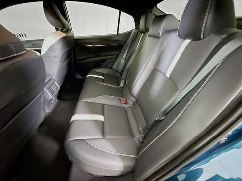 Used 2026 Toyota Camry SE FWD image 22