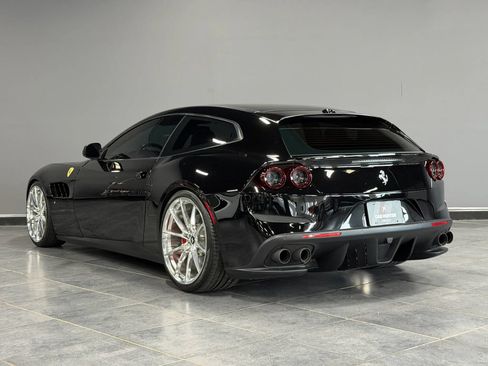 Used 2018 Ferrari GTC4Lusso AWD/4WD image 10