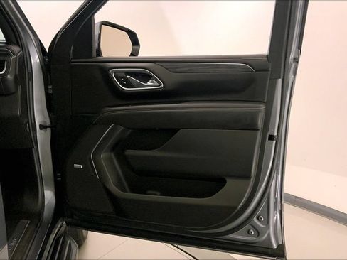 Used 2021 GMC Yukon SLT w/ SLT Luxury Plus Package AWD/4WD image 25
