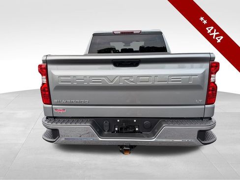 Used 2023 Chevrolet Silverado 1500 LT AWD/4WD image 4