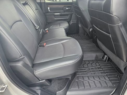 Used 2016 RAM 2500 Laramie w/ Convenience Group AWD/4WD image 13
