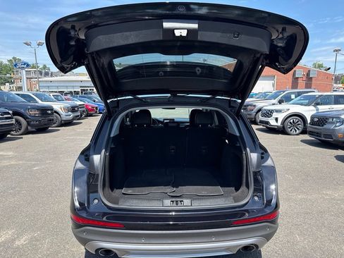 Used 2022 Lincoln Corsair AWD w/ Equipment Group 101A image 9