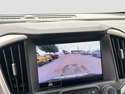 Used 2022 GMC Terrain SLT w/ Infotainment Package II image 16