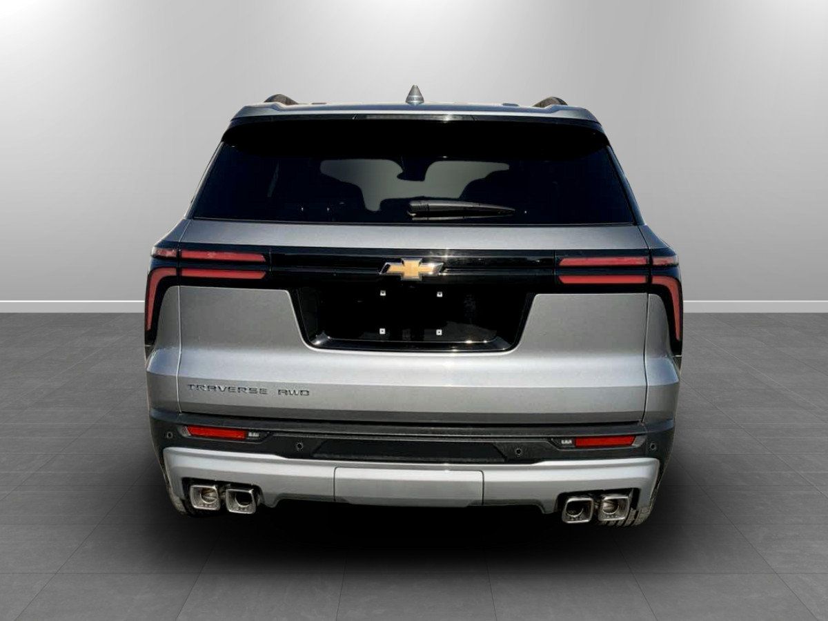 Used 2026 Chevrolet Traverse LT AWD/4WD image 6