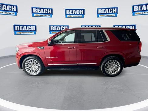 Used 2024 GMC Yukon Denali w/ Advanced Technology Package AWD/4WD image 5