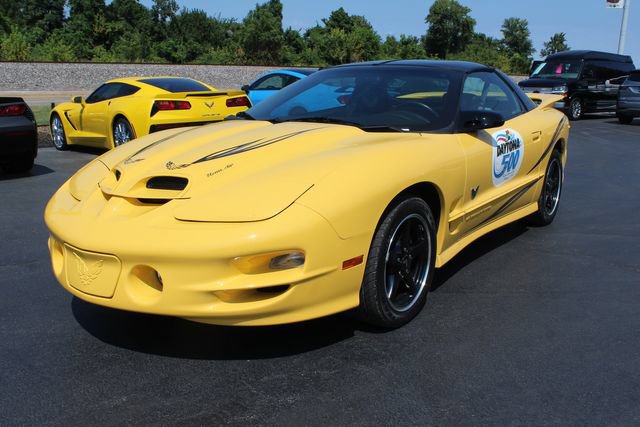 Used 2002 Pontiac Firebird Trans Am RWD image 2