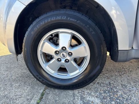 Used 2011 Ford Escape XLT w/ 201A Rapid Spec Order Code FWD image 24