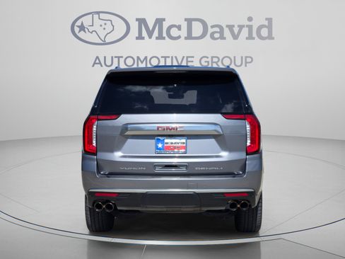Used 2021 GMC Yukon XL Denali AWD/4WD image 5